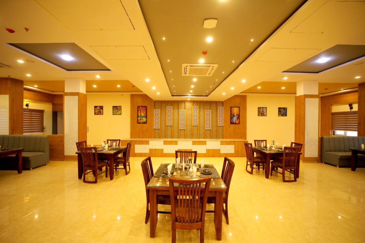 The Sky Imperial - Shahi Hotels & Resort Nāthdwāra Exterior foto